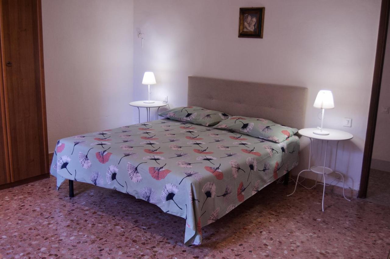 Casa Di Canfreo Lari المظهر الخارجي الصورة